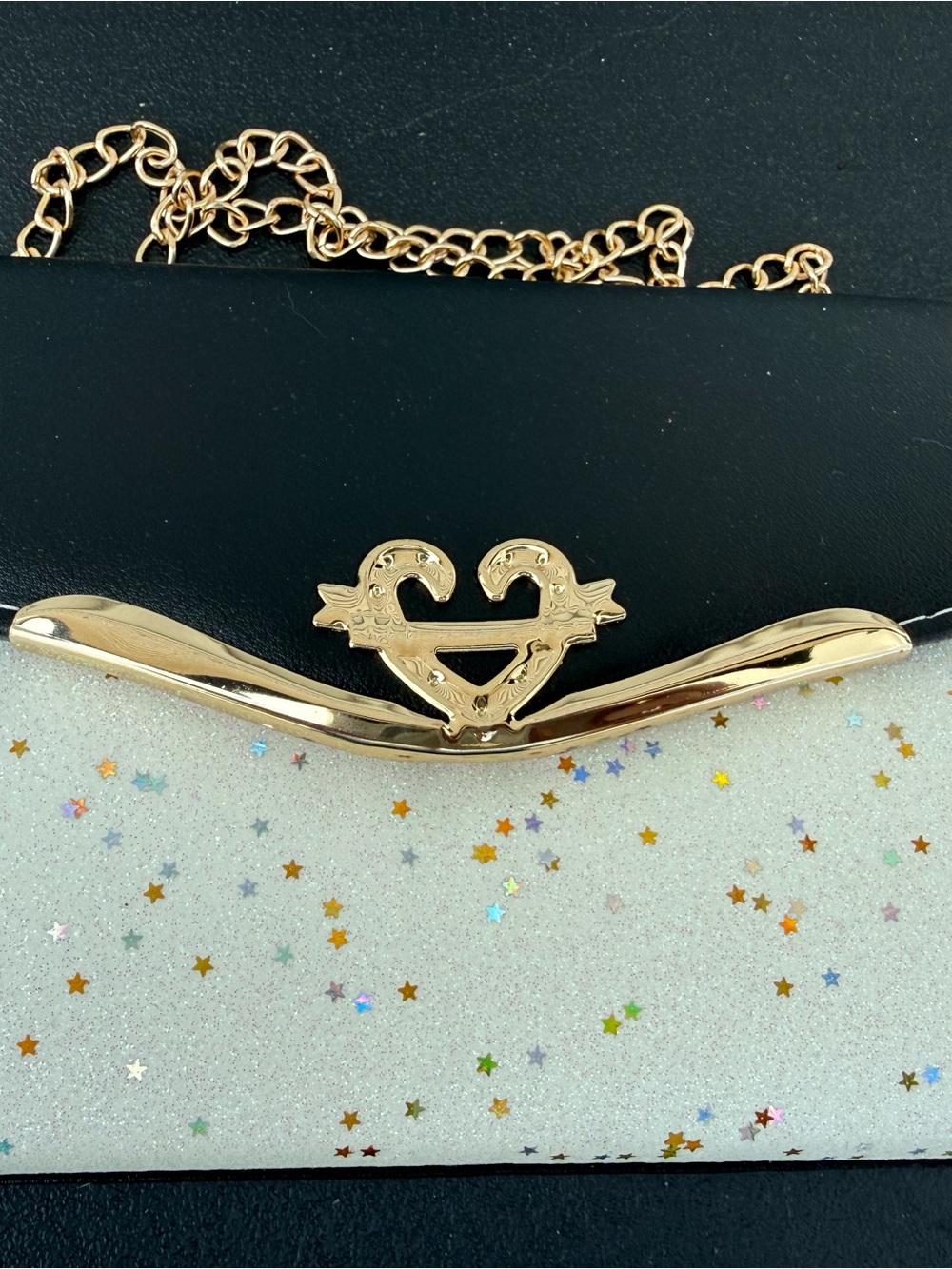 New YOKUA Black and White Chain-Handle Shoulder Bag with Gold Accent - Picture 2 of 7